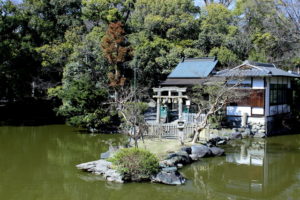 九条邸跡・厳島神社
