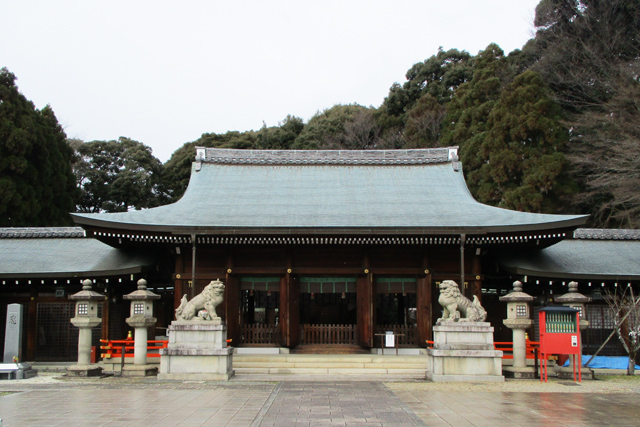 京都霊山護国神社・拝殿