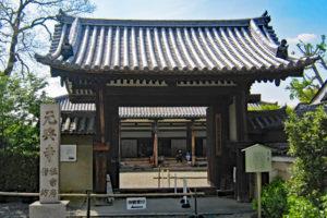 元興寺東門